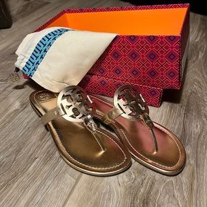 Tory Burch Rose Gold Sandal. New in box. Size 8